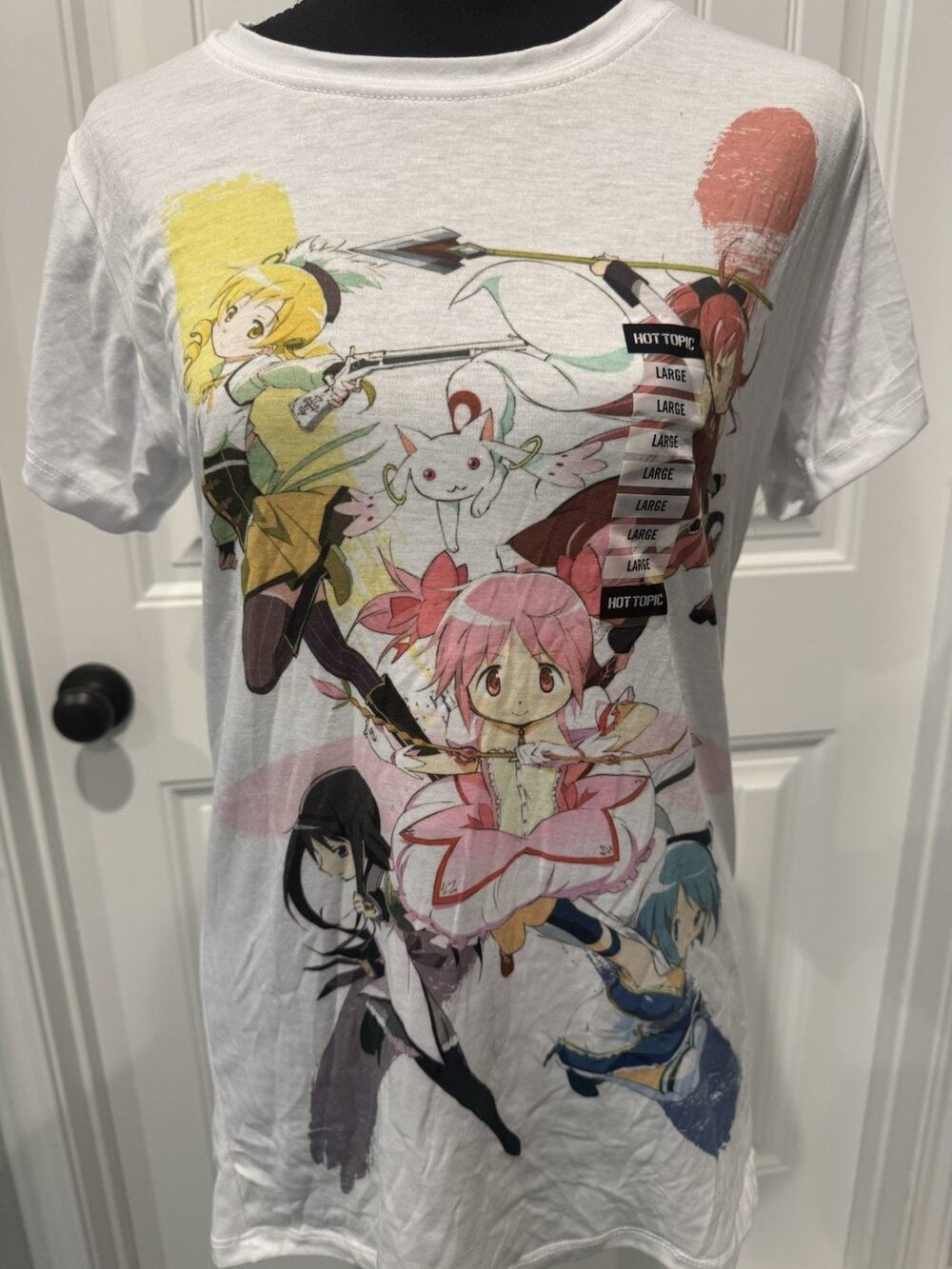 New Puella Magi Madoka Magica T-Shirt Women’s Size Large Hot Topic